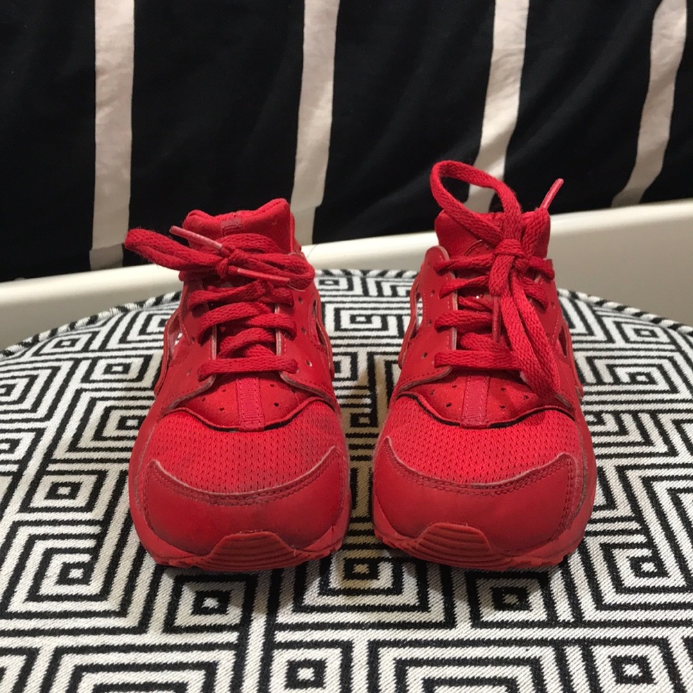 Red Haurache  Sneakers
